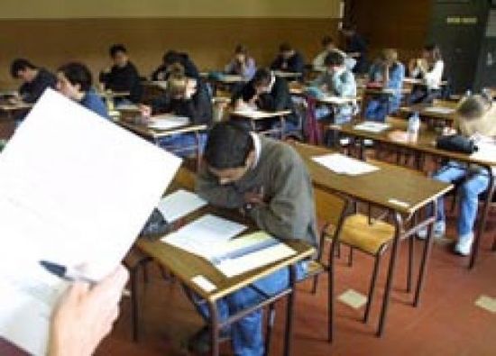 Fatima Ezzahra El Mansouri souhaite bonne chance et succès à l'ensemble des prochains bacheliers