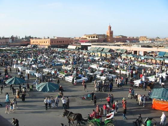 La PLACE JMAA EL FNA Face  l'occupation et l'exploitation de l'Espace Public