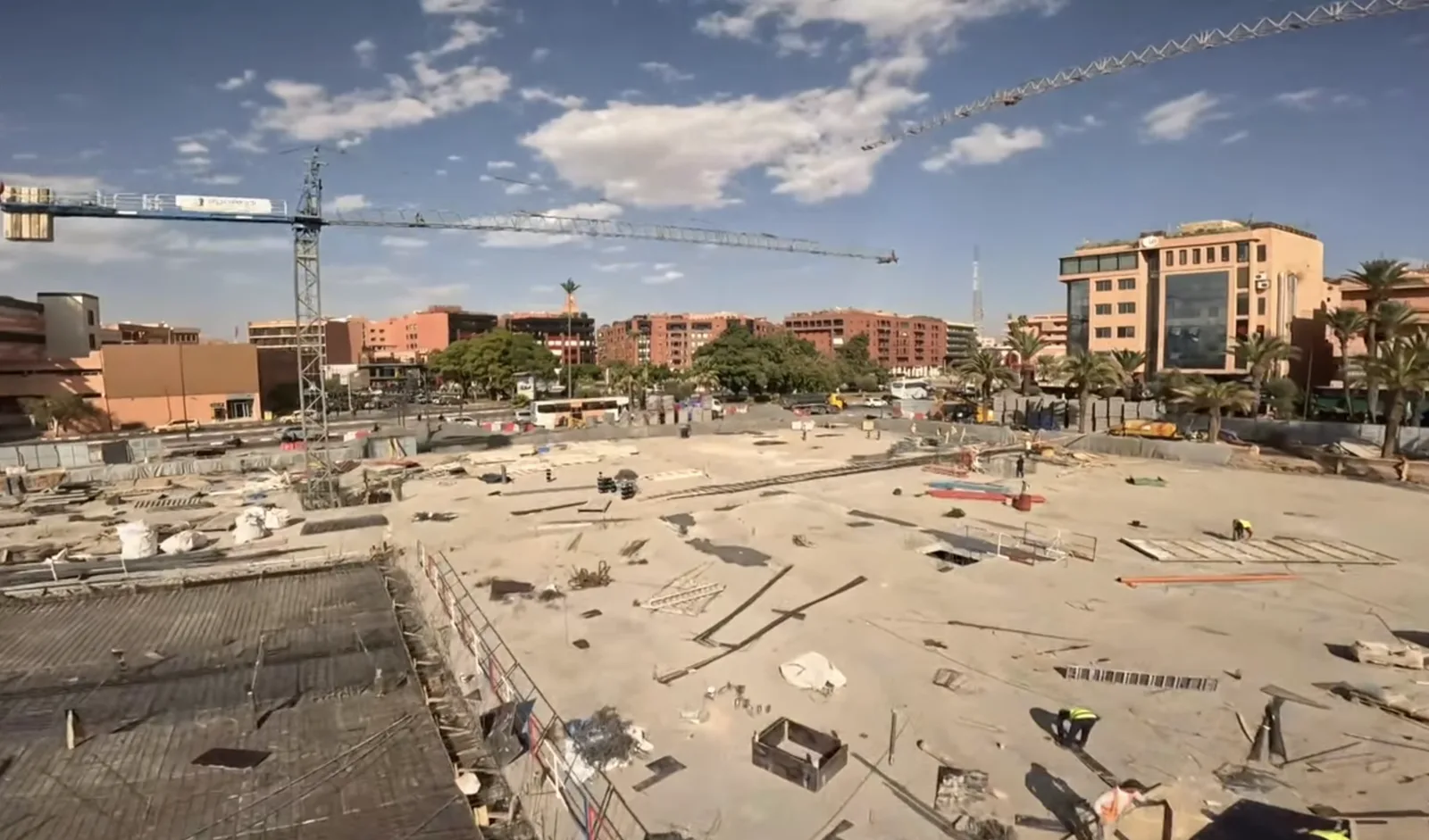 Le projet de construction d'un parking souterrain et d'aménagement de la place du 16 novembre